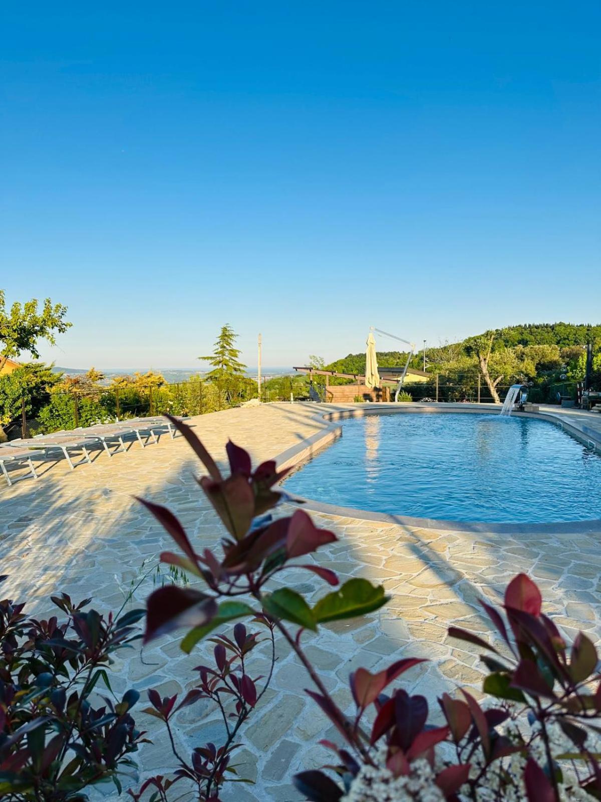 B&B Madonna Carradori Country Offagna Buitenkant foto