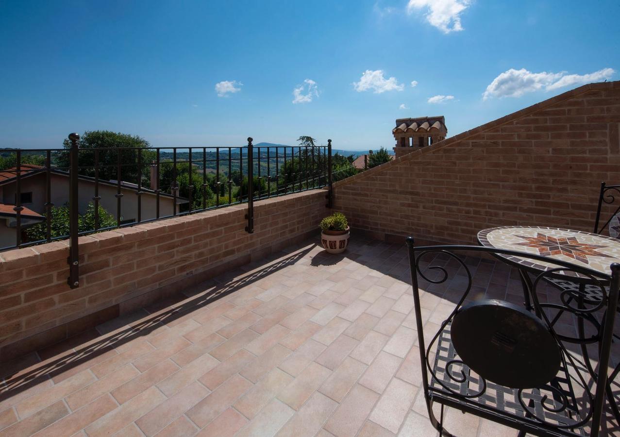 B&B Madonna Carradori Country Offagna Buitenkant foto